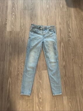 American Eagle high rise Women’s Skinny Jeans